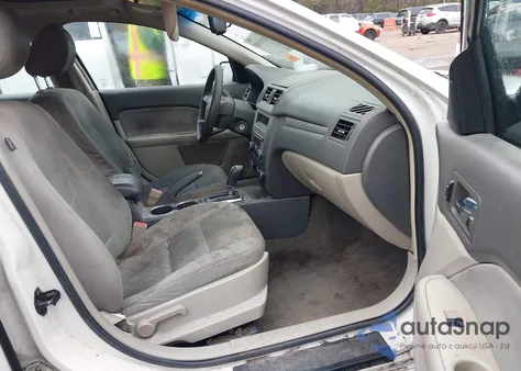 2011 Ford Fusion Se z USA, uszkodzony, nr VIN 3FAHP0HA7BR197768